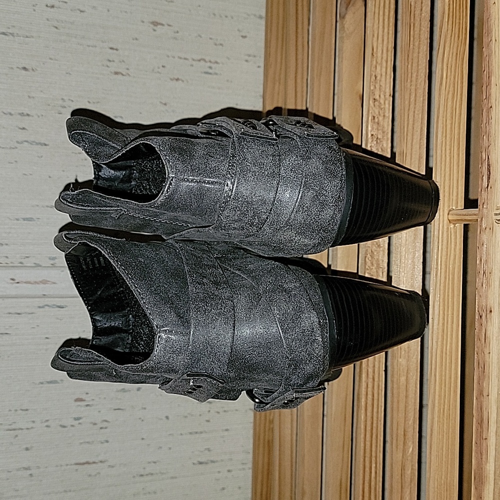 Faded Glory belted booties - Picture 4 of 7
